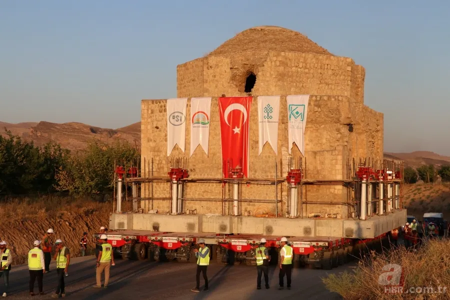 Tarihi Artuklu Hamamı yeni yerine doğru yola çıktı 2