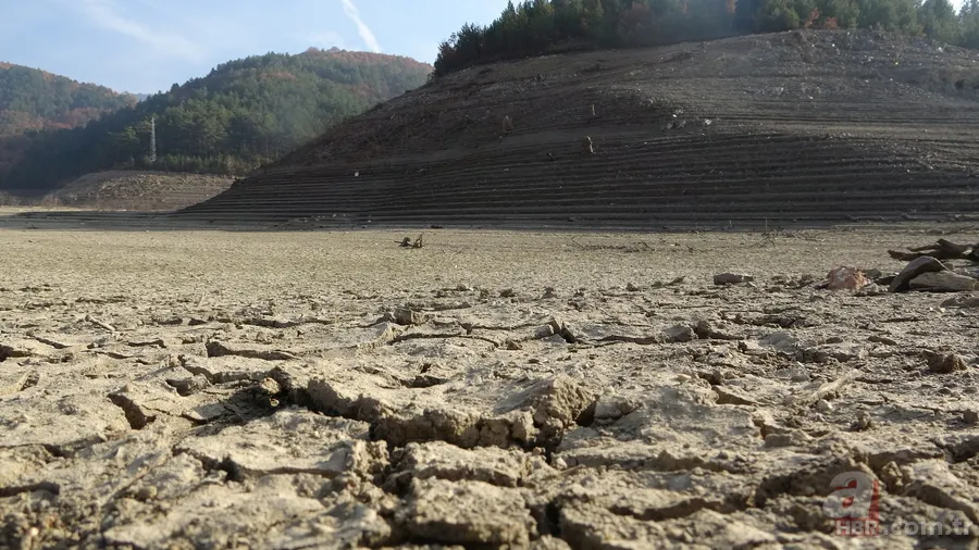 Bursa’da 60 milyon metreküp kapasiteli baraj tamamen kurudu! Sadece 50 günlük su kaldı 4