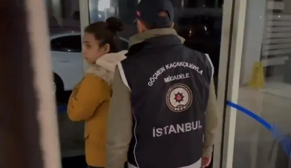 interpolun-kirmizi-bultenle-aradigi-10-kisi-istanbulda-yakalandi-1704953511515.jpeg Interpol'ün kırmızı bültenle aradığı 10 kişi İstanbul'da yakalandı! - 2