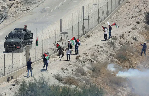 İngiliz parlamenterlerden Doğu Kudüs çıkışı!