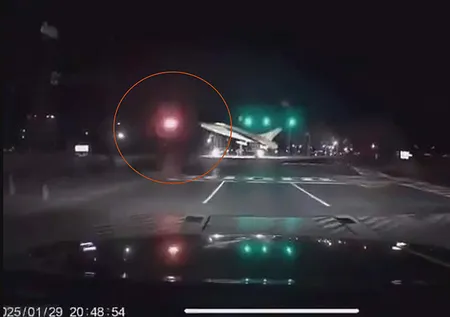 ABD’de çarpışan askeri helikopter ile yolcu uçağı düştü! Uzmanlar A Haber'de değerlendirdi: İnanılmaz! İsteseniz de yapamazsınız