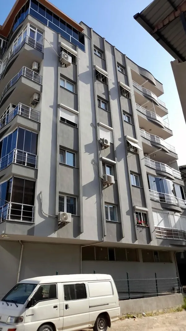Yıllarca biriktiği para depreme yenik düştü! Alacağı ev hasar görünce