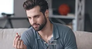 Mide ilacı kullanan erkekler...