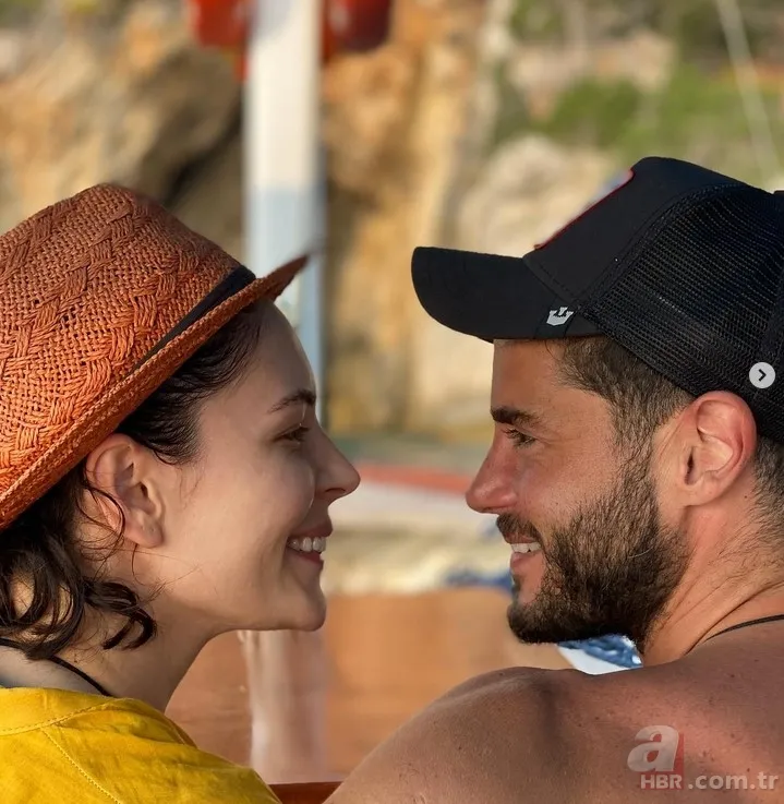 Kuruluş Osman'ın Malhun Hatun'u Yıldız Çağrı Atiksoy'un yeni doğan kızına bakın! Eşi Berk Oktay paylaştı 5