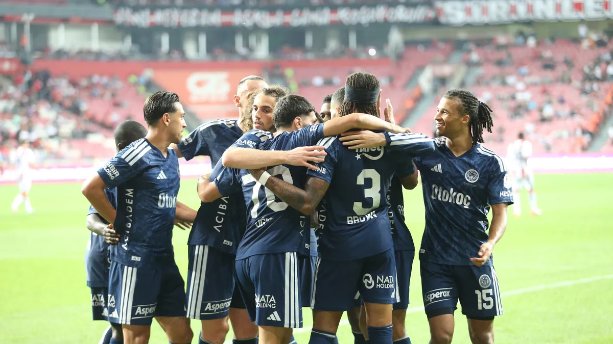 Fenerbahçe'de kadroda dev revizyon: 51,3 milyon Euro buhar oldu
