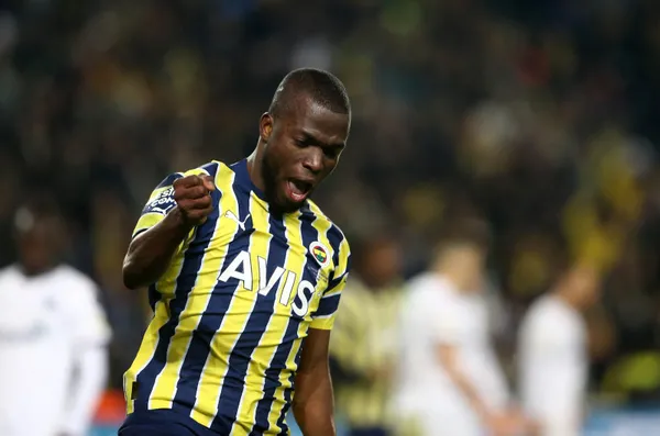 fenerbahce-kasimpasa-canli-anlatim-fenerbahce-kasimpasa-maci-saat-kacta-hangi-kanalda-nasil-canli-izlenir-1675014612604.jpg Valencia şov yaptı Fenerbahçe seriye bağladı: Kasımpaşa'ya 5 gol