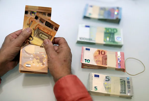 1692883984314.jpg Merkez Bankasının faiz kararı sonrası dolar, euro ve altında son durum! Düşüş yüzde 5'i aştı hepsi birden çakıldı - 5