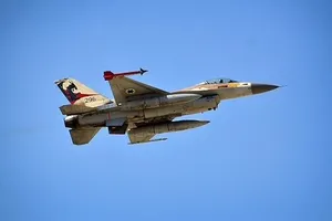 İsrail savaş uçakları Gazzeye saldırdı