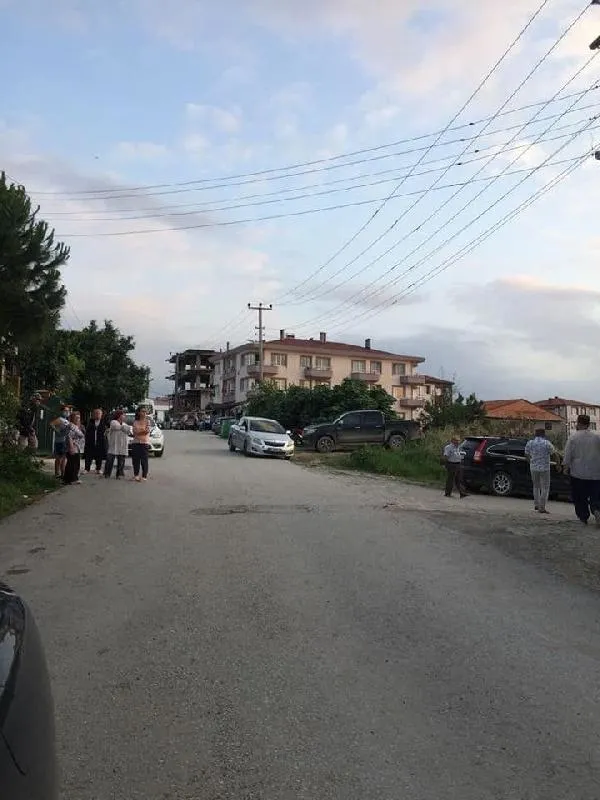 Yalova'da korkunç olay: Komşusunu öldürüp 2 kişiyi de yaralayan emekli albay intihar etti - 1