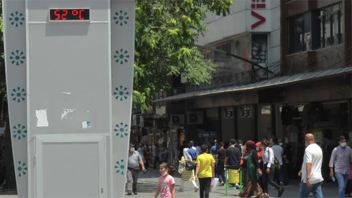 Gaziantep'te, 52 dereceyi gösteren termometreler de vatandaşları evde tutamadı - 1