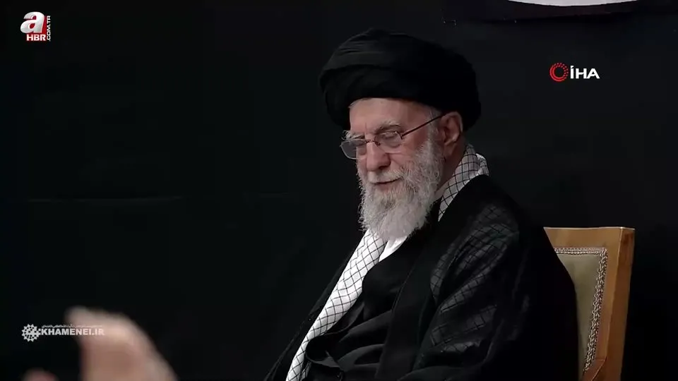 Hamaney, savaş sonrası ilk kez kamuoyu karşısına çıktı