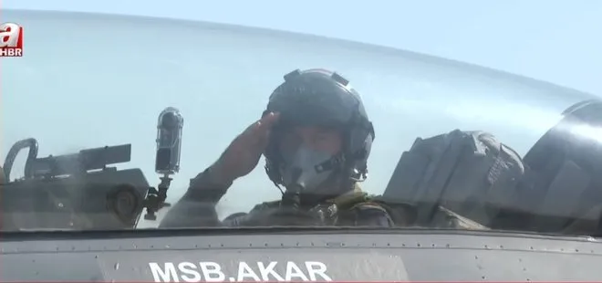 Son dakika: Milli Savunma Bakanı Hulusi Akar’dan Ege’de F-16 ile gövde gösterisi