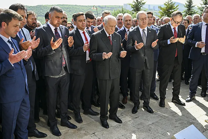 MHP lideri Devlet Bahçeli’den FETÖvari yapılara net mesaj: Kumpasçılarla işimiz olmaz!