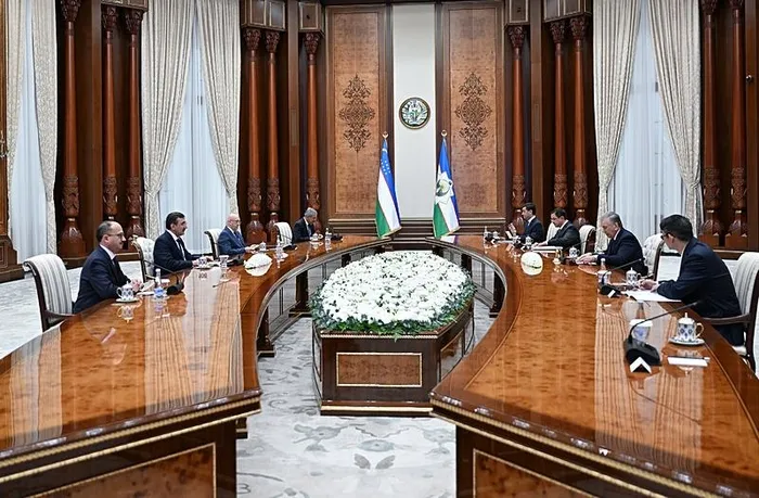 ozbekistan-cumhurbaskani-mirziyoyev-cumhurbaskani-yardimcisi-yilmazi-kabul-etti-1714578252606.jpeg Cumhurbaşkanı Yardımcısı Yılmaz'dan Özbekistan'da diplomasi trafiği! - 2