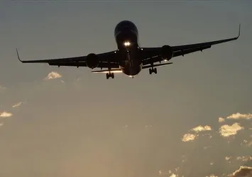 Uçak biletlerindeki tavan fiyatlar değişiyor! Bakan Abdulkadir Uraloğlu yeni tarifeyi açıkladı