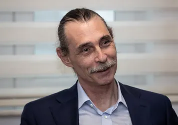CHP'nin Etimesgut belediye başkan adayı Erdal Beşikçioğlu'ndan imam hatip gafı! Kurtulun artık şu 28 Şubat kafasından