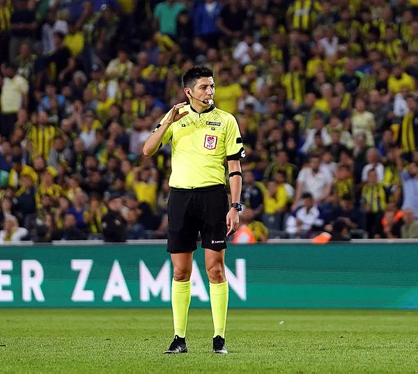 Galatasaray-Başakşehir maçını Yaşar Kemal Uğurlu yönetecek