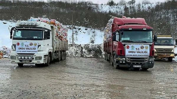 karadenizden-deprem-bolgesine-yardim-seferberligi-devam-ediyor-1676641635744.jpg Karadeniz'den deprem bölgesine yardım seferberliği devam ediyor - 4
