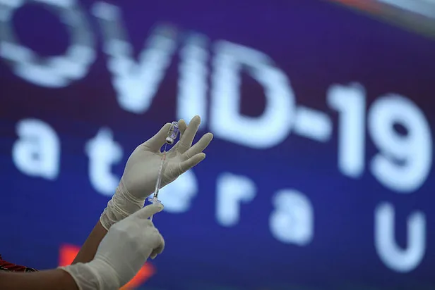 3. doz aşı ne zaman? Kimler 3. doz aşı olacak? Sinovac veBioNTech aşı randevusu alma! 50 yaş ve üzeri...