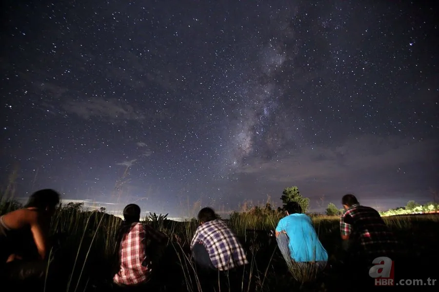 Perseid meteor yağmuru nedir? Perseid meteor yağmuru ne zaman olacak? Meteor yağmuru Türkiye'den izlenecek mi? 18