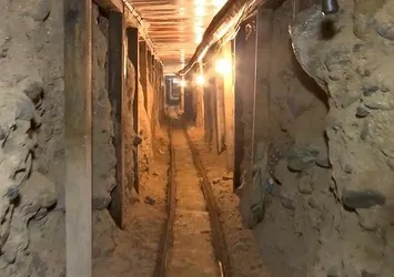 Meksika-ABD sınırında kaçak tünel bulundu