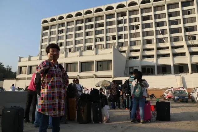 Pakistan’da otelde yangın: 11 ölü