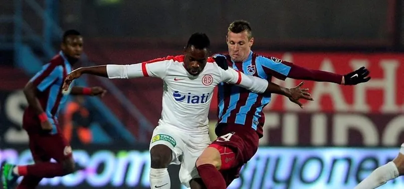 Trabzonspor, Antalyaspor'a boyun eğdi