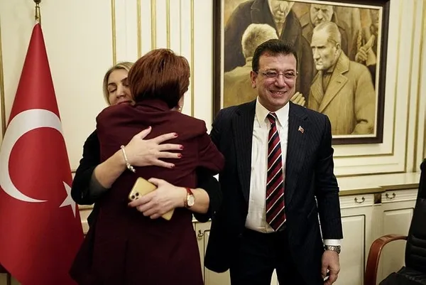 meral-aksenerden-ekrem-imamogluna-yeni-basladi-cak-o-anlar-sosyal-medyada-gundem-oldu-1671169934608.jpg Meral Akşener'den Ekrem İmamoğlu'na: Yeni başladı çak! Gündem olan görüntüler tepki çekti | Siyasi mağduriyet algısı - 7
