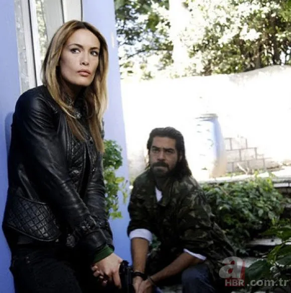 Arka Sokaklar Dizisinin Eski Yildizi Gamze Ozcelik In Kiz Kardesi Gorenleri Sasirtti Arka Sokaklar Dizisinin Eski Yildizi Gamze Ozcelik In Kiz Kardesi Gorenleri Sasirtti