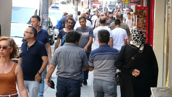 Koronavirüs Bilim Kurulu üyesi açıkladı: Virüs soğuk algınlığına döndü