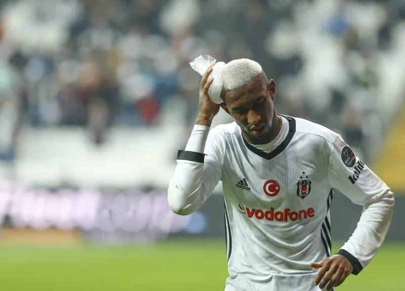 Fenerbahce Talisca Nin Pesinde