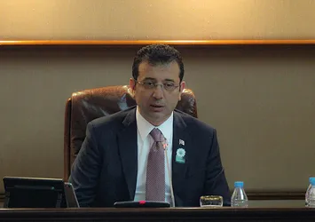 İstifa konusunda Ekrem İmamoğlu çarpıtıyor