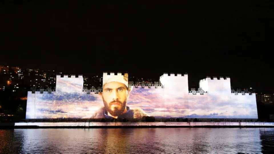 İstanbul'un fethinin 565. yıldönümü görkemli bir törenle kutlandı