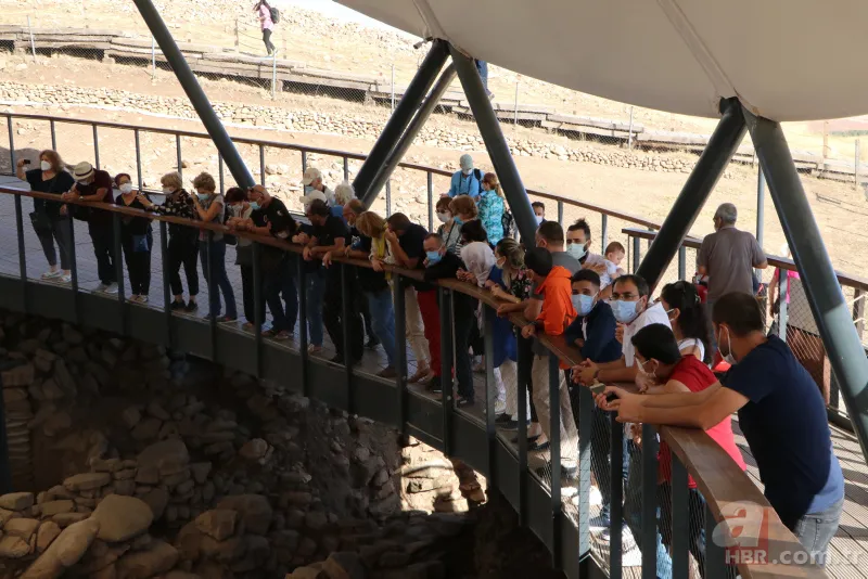 Dünyanın dört bir yanından ziyaretçi geliyor! Göbeklitepe'ye yoğun ilgi 4