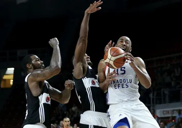 Anadolu Efes'e puan silme cezası