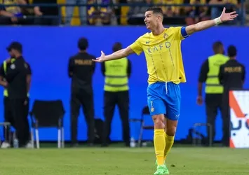 Cristiano Ronaldo 2 yıl daha Al Nassr'da