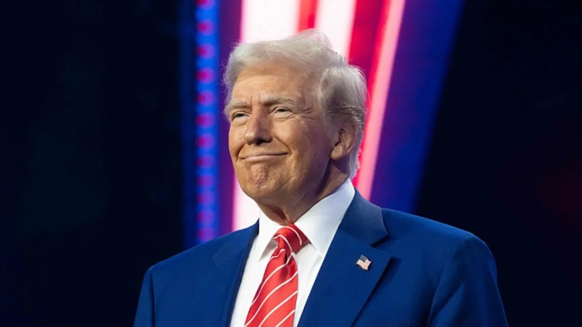 Trump'tan ABD'ye H1-B vizesiyle yabancı işçi alınımına yeşil ışık!