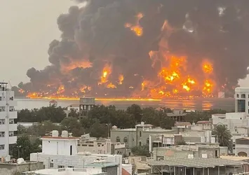 Orta Doğu'da gerilim artıyor! İşgalci İsrail önce Yemen'i sonra Lübnan'ı bombaladı | Husiler'den 'misilleme' resti: Tel Aviv artık güvenli değil!