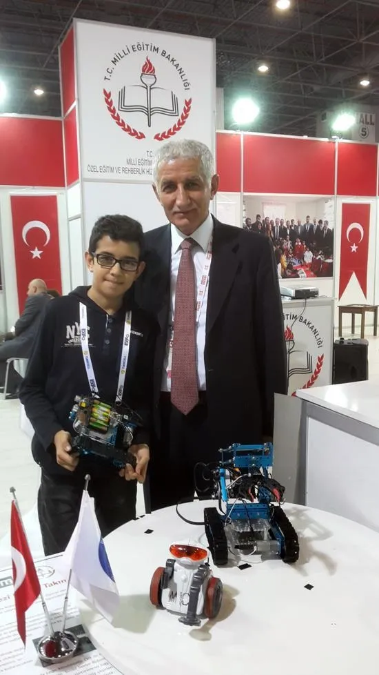 Yüzlerce robot yapan küçük mucitler patent almayı hedefliyor - 1