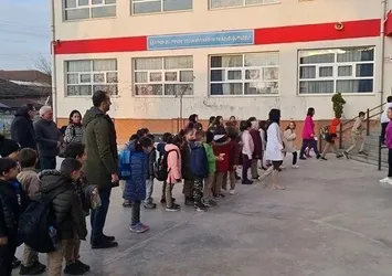 Düzce'de deprem sonrası okullar açıldı
