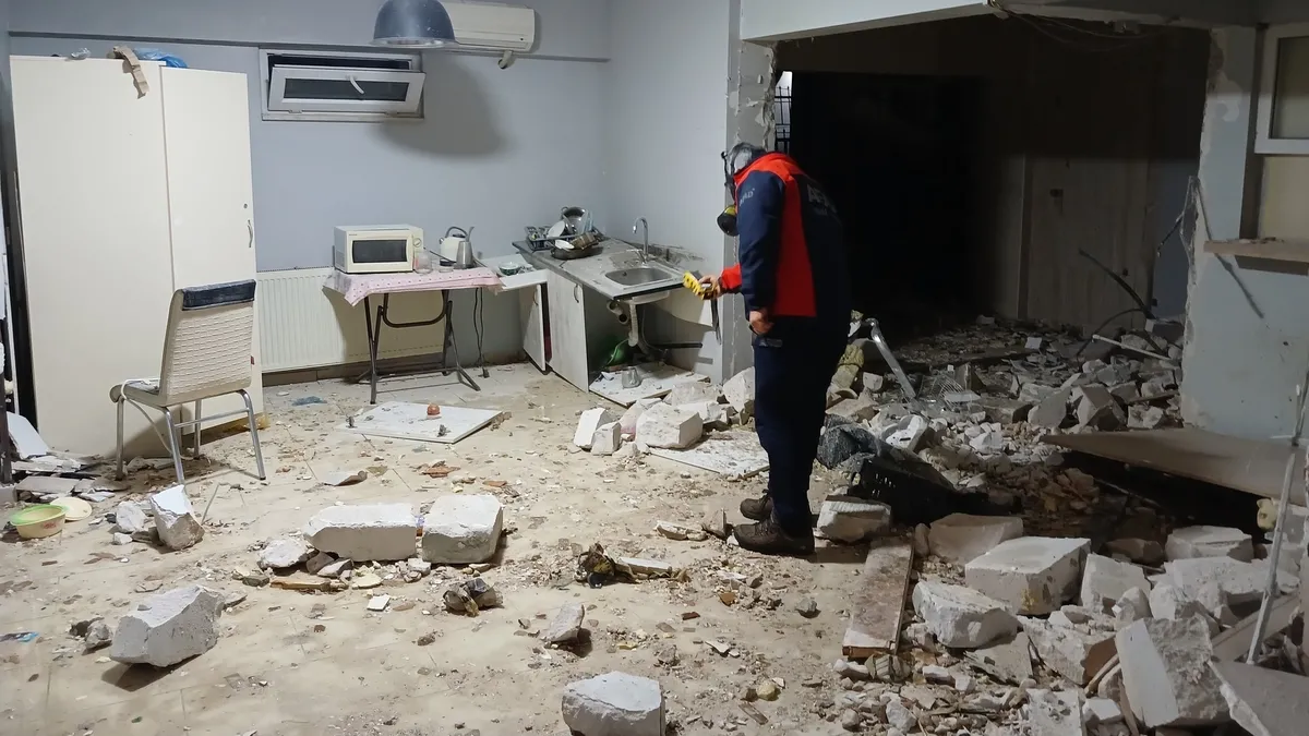 Kız yurdunda patlama! Dehşet anları yaşandı