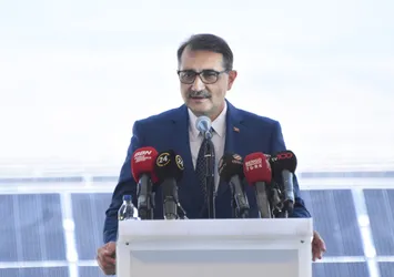 Bakan Dönmez'den 'doğal gaz' açıklaması: Cumhuriyetimizin 100’üncü yılında çıkaracağız