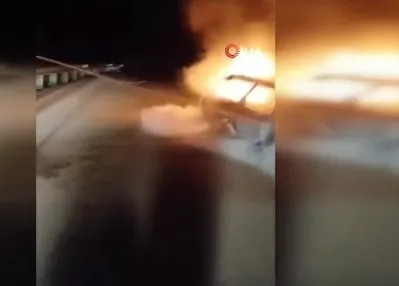 Seyir halindeki otomobil alev alev yandı