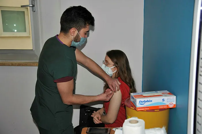 Son dakika: Başkan Erdoğan'dan sonra Devlet Bahçeli ve Meral Akşener de koronavirüs aşısı oldu! Kılıçdaroğlu da sırada - 13