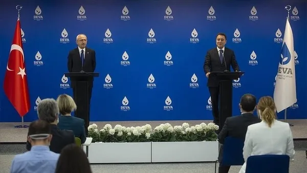 kilicdaroglundan-devaya-operasyon-gizli-pazarliklar-ortaya-cikti-vaatleri-bitmiyor-chpliler-endiseli-yeni-bir-1698301241503.jpg Kılıçdaroğlu'ndan DEVA'ya operasyon! Gizli pazarlıklar ortaya çıktı: Vaatleri bitmiyor | CHP'liler endişeli: Yeni bir 39 vekil vakası yolda - 3