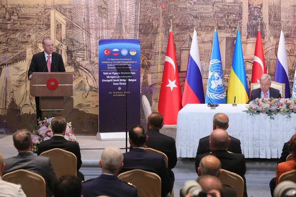 bm-genel-sekreteri-antonio-guterresten-tahil-girisimini-hizlandirma-ve-uzatma-cagrisi-1687289502552.jpg BM Genel Sekreteri Antonio Guterres'ten "tahıl girişimini hızlandırma ve uzatma" çağrısı - 2
