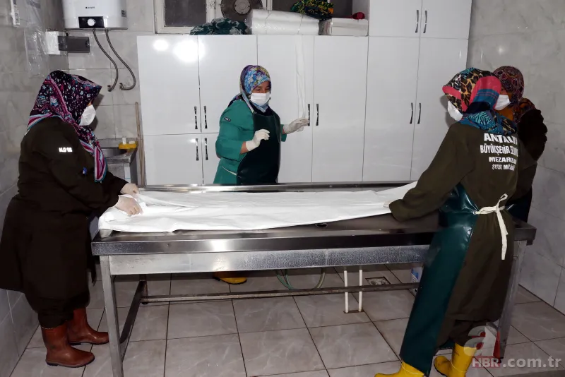 Mesleğini duyan korkuyor! Eşi 15 gün kapıda onu bekledi 7