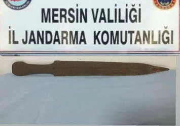 Son dakika | Polis adım adım takip etti! Mersin'de lejyoner kılıcı ele geçirildi