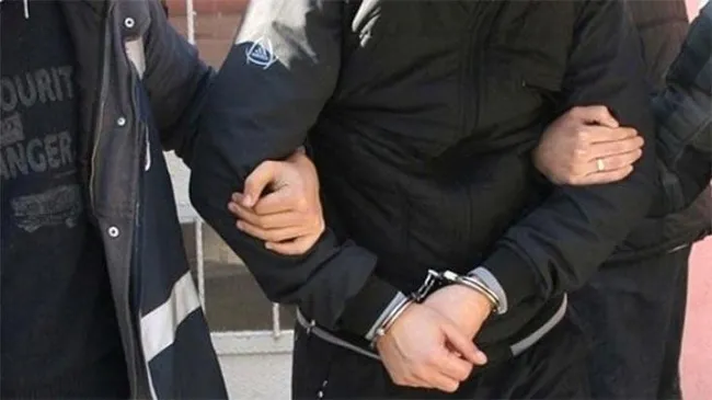 Kırmızı bültenle aranan DEAŞ üyesi terörist sahte kimlikle yakalandı