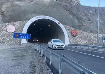 Hayatı kolaylaştırdı! Pirinkayalar Tüneli'ne vatandaşlardan yoğun ilgi